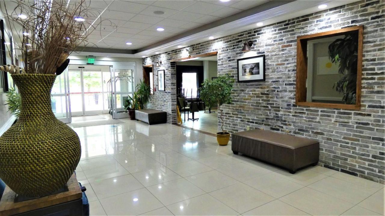 Days Inn & Suites By Wyndham Savannah North I-95 Port Wentworth Eksteriør billede
